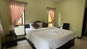 In-room safe, free WiFi