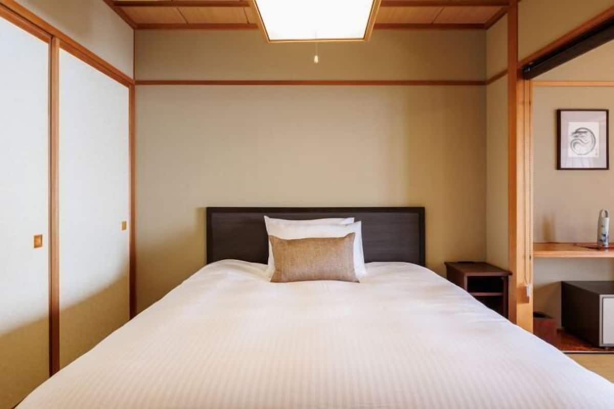 In-room safe, blackout drapes, iron/ironing board, free WiFi