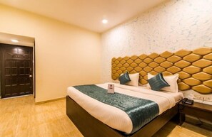 Suite | Schreibtisch, Bügeleisen/Bügelbrett, kostenloses WLAN