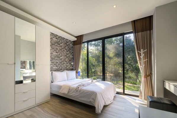 2 Bedrooms Villa  | 2 makuuhuonetta, työpöytä, pimennysverhot, lisävuoteet