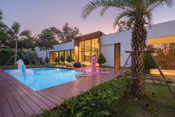 2 Bedrooms Villa | Terrace/patio