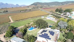 Property grounds - Zonnevanger (Paarl)