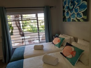 Free WiFi, bed sheets - Zonnevanger (Paarl)