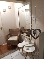 Televisión LED 32 pulgadas con canales de televisión vía satélite