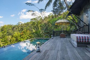 Tent (Keliki Valley) | Free minibar items, in-room safe, individually decorated