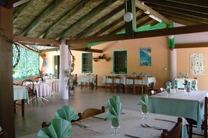 Local cuisine - S'Ustiarvu (Orosei)