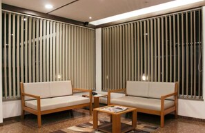 Sittområde i lobbyn