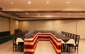 Meeting facility - Ashray Inn (Ahmedabad)