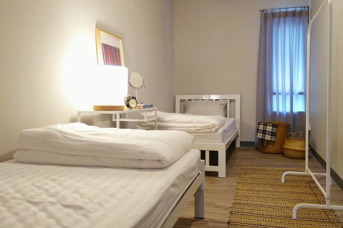 Standard Twin Room with Shared Bathroom