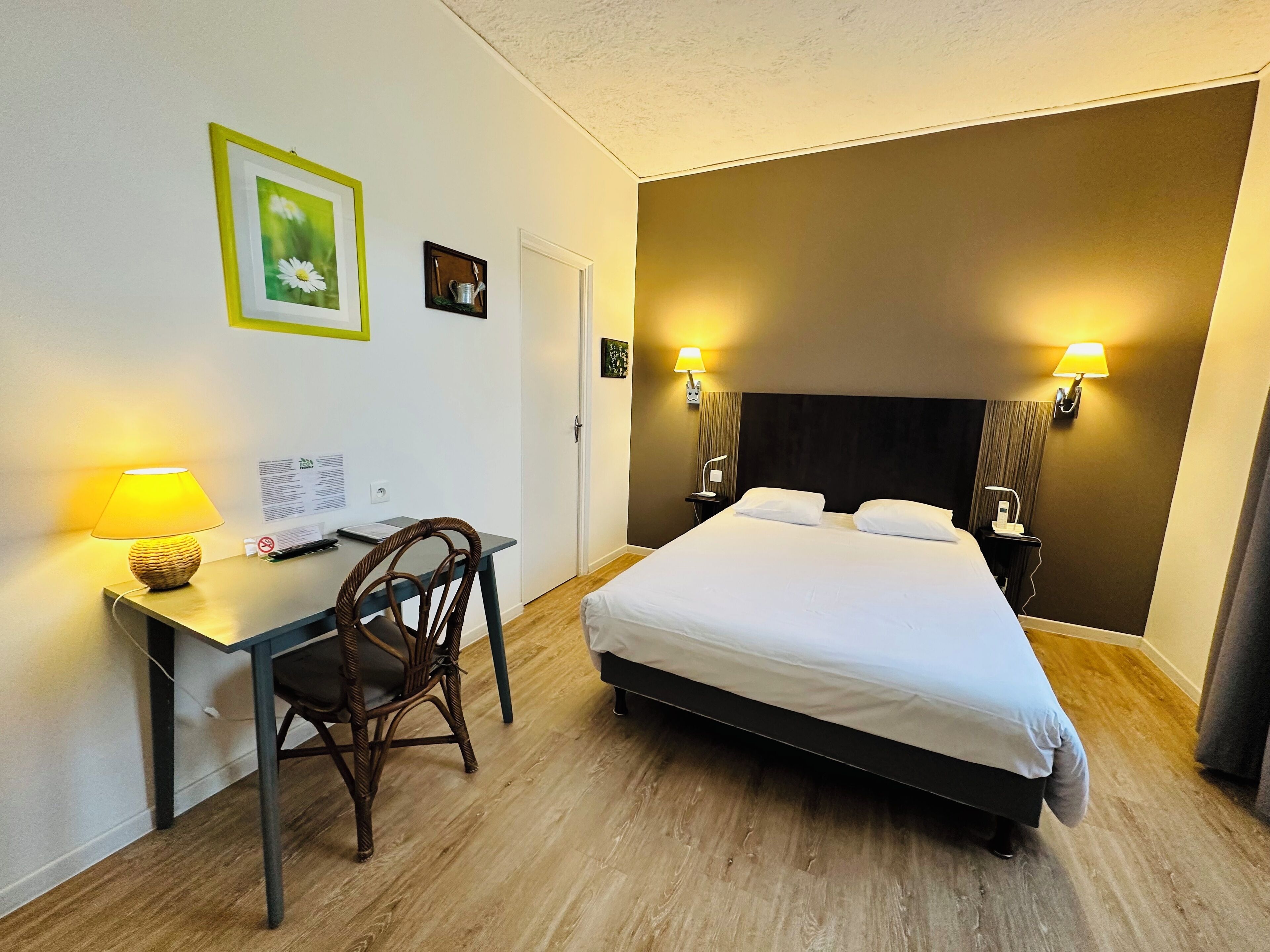 superior double room | 1 bedroom, individually decorated, individually furnished