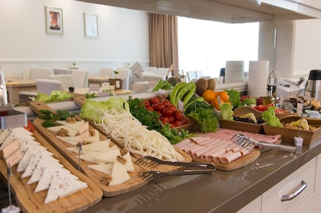 Restaurante. Goldhan Hotel