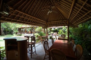 Daily continental breakfast for a fee - Pondok Agung Bed & Breakfast (Nusa Dua)