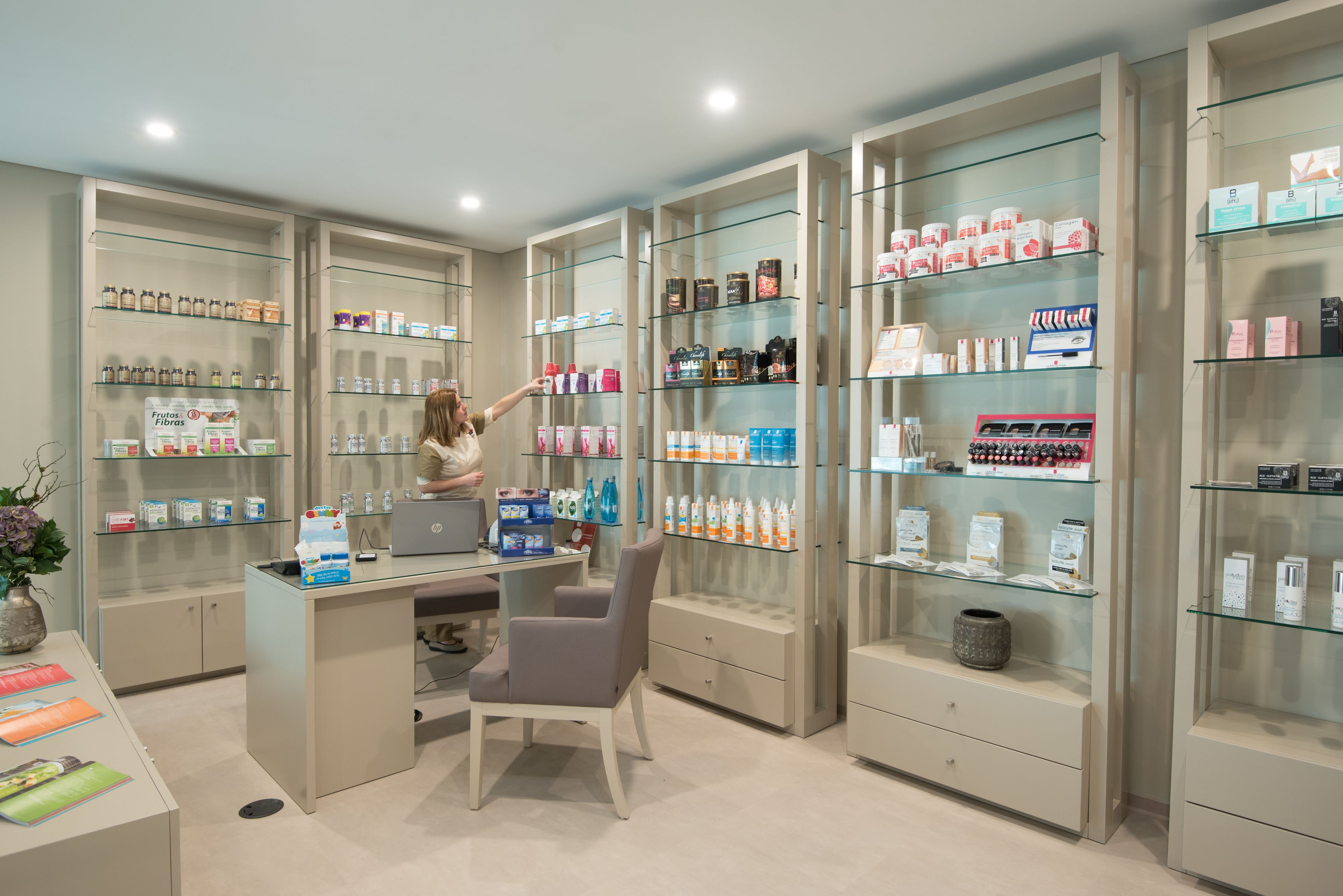 sauna, hot tub, steam room, body treatments, aromatherapy, body wraps