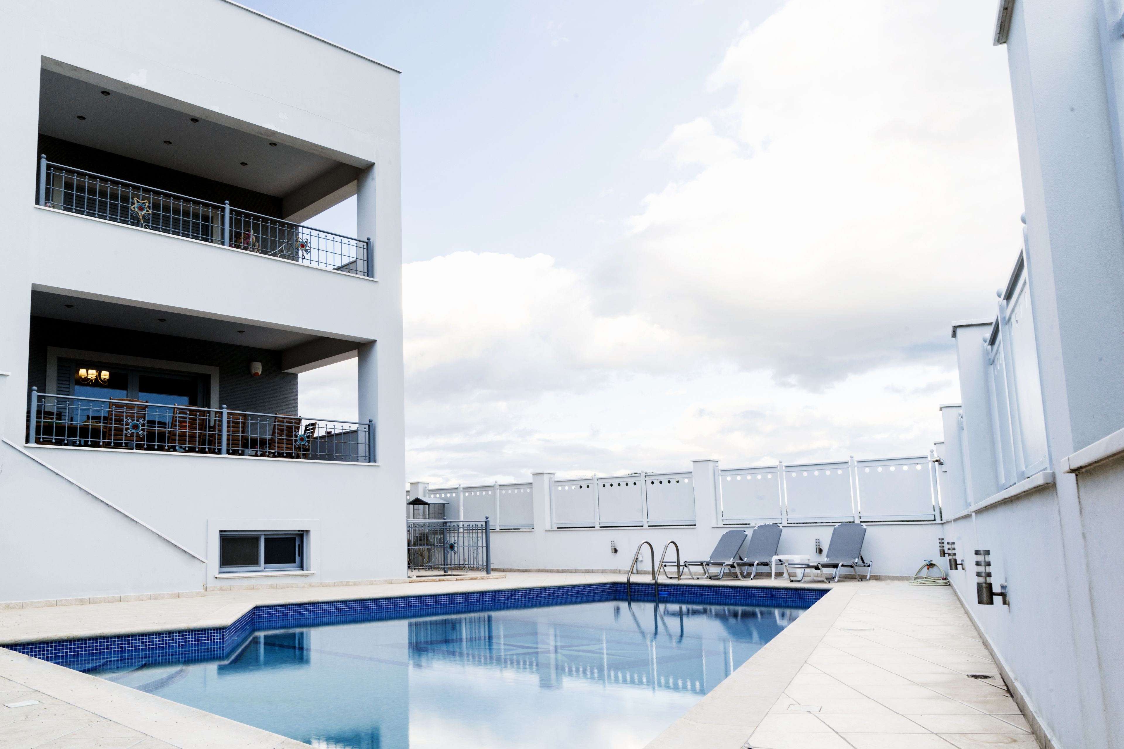 Outdoor pool, pool loungers