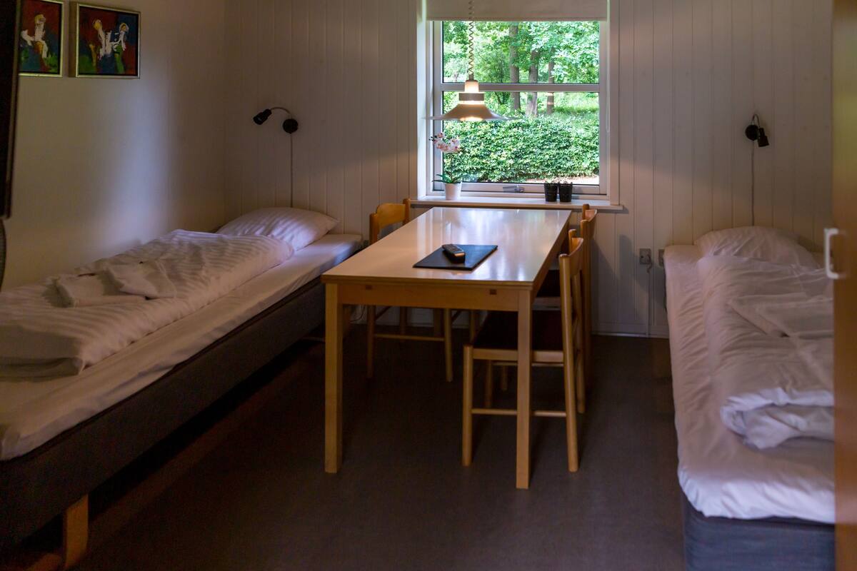 Comfort Cabin | Free WiFi, bed sheets