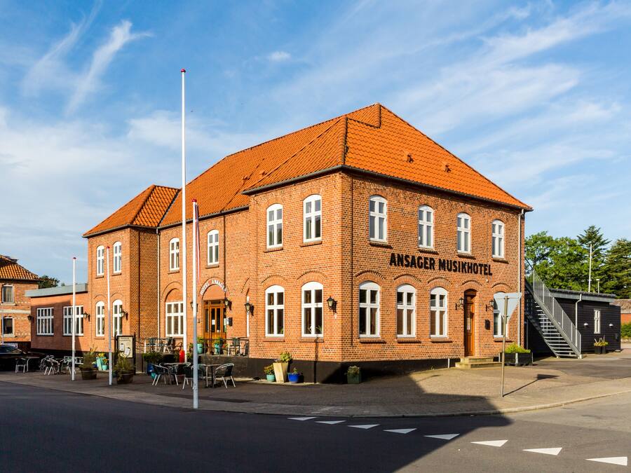 Design Double Room, 1 Double Bed | Property entrance