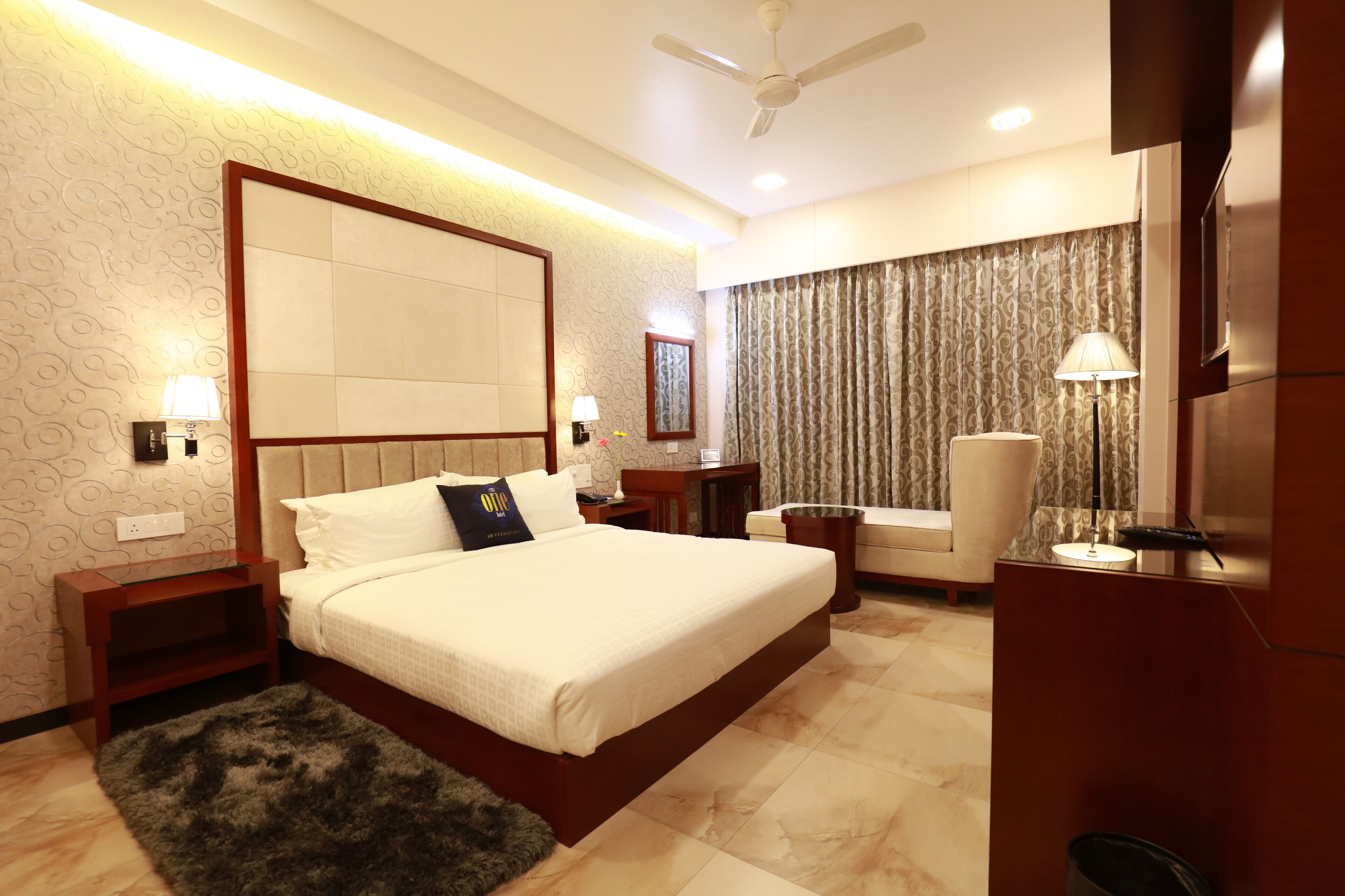 Premium bedding, minibar, in-room safe, desk