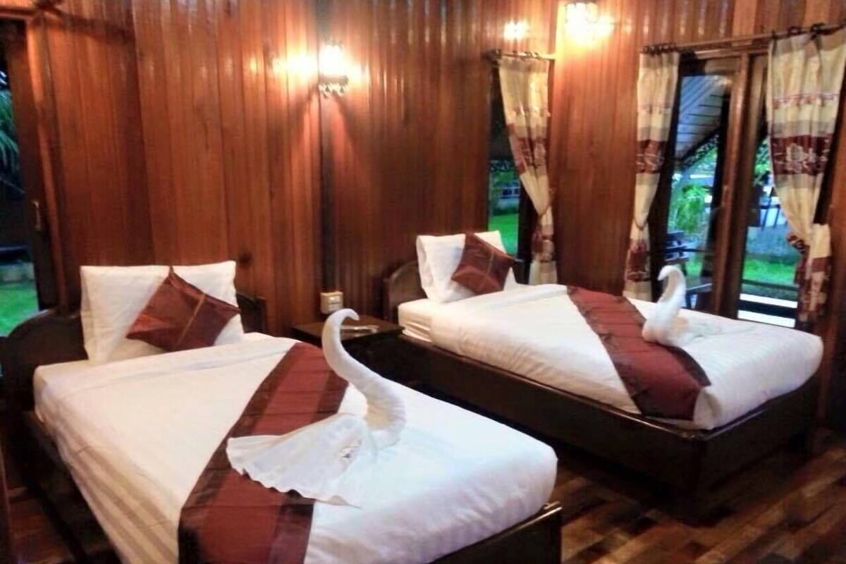 Standard Twin Room | Minibar, blackout curtains, free WiFi