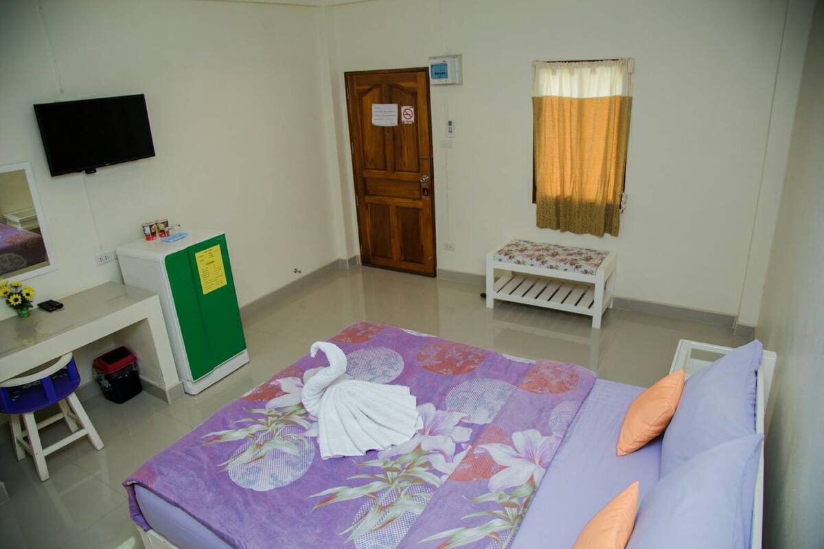 Double Room | Minibar, rollaway beds, free WiFi