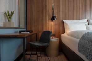 Medium Plus | Hochwertige Bettwaren, Daunenbettdecken, Minibar, Zimmersafe