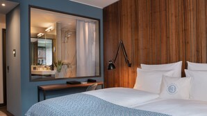 ห้องทริปเปิล | เครื่องนอนระดับพรีเมียม, ผ้านวมขนเป็ด, มินิบาร์, ตู้นิรภัยในห้องพัก