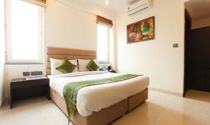 Standard Room | Desk, iron/ironing board, rollaway beds, free WiFi - Treebo Trend AND (New Delhi)