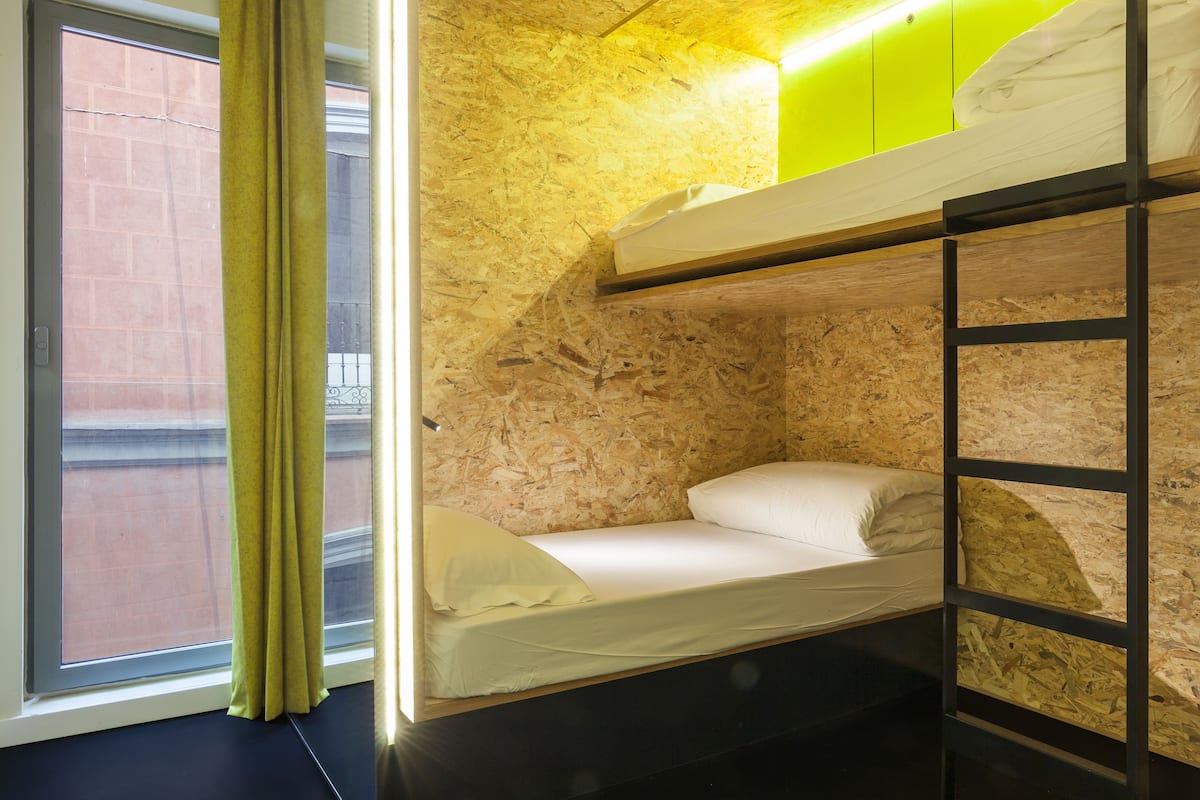 Chambre avec lits jumeaux, accessible aux personnes à mobilité réduite