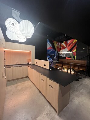 Frigorifero, microonde, forno, tostapane