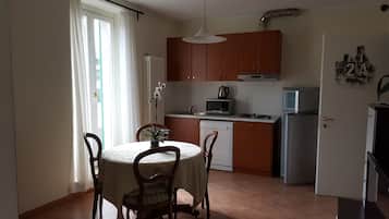 Chambre Double Standard, salle de bains attenante | Cuisine privée