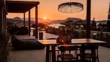 Premium Villa | Terrace/patio