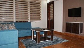 Apartment, 2 Schlafzimmer | Wohnzimmer | LCD-Fernseher