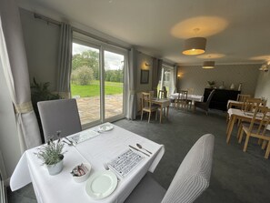 Dining room - Haymills Guesthouse (Solihull)