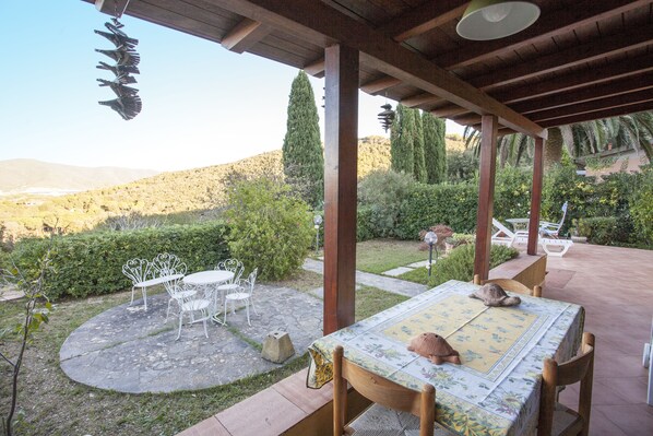 Villa | Terrace/patio - Villetta Bel Giardino (Campo nell'Elba)
