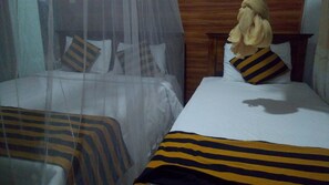 Deluxe Üç Kişilik Oda, 1 Yatak Odası, Balkon, Tepe Manzaralı | Odadan manzara