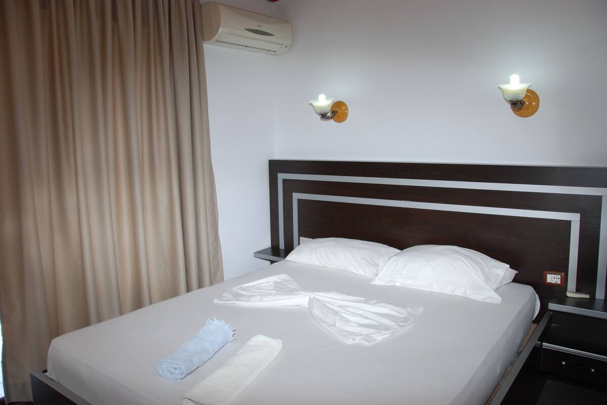 Chambre Double | Wi-Fi gratuit, draps fournis