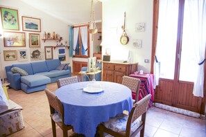 Appartamento | Cucina privata | Microonde, piano cottura, pentole/stoviglie/utensili