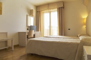 Superior Double Room, Sea View (Le Sale) | Premium bedding, minibar, in-room safe, desk