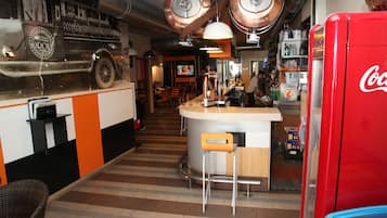 Snack bar