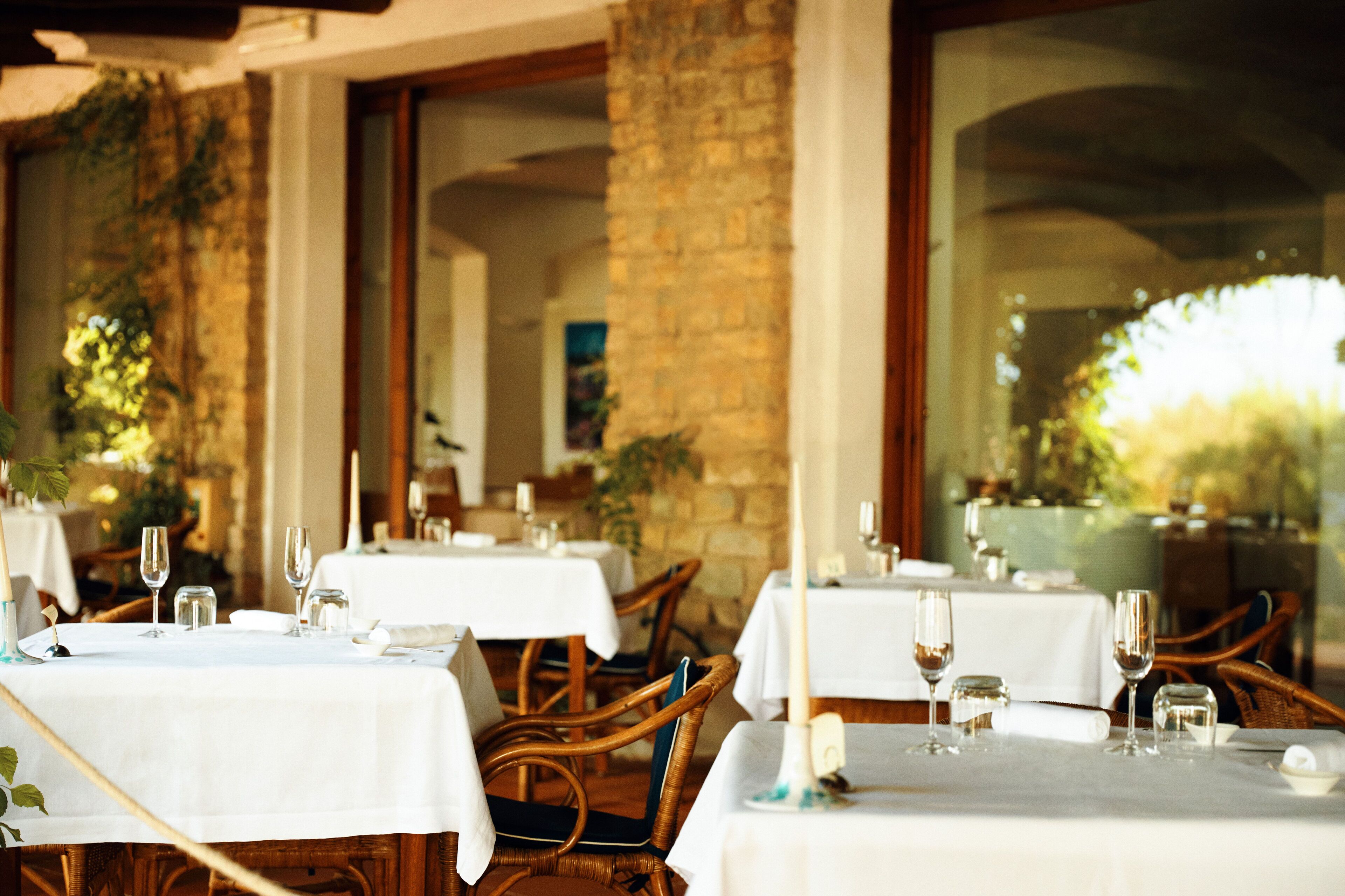 local cuisine, pool views