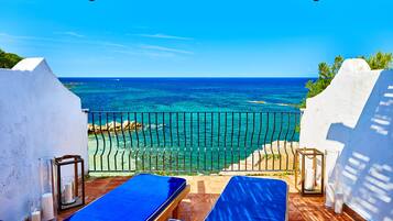 1 bedroom, minibar, in-room safe, individually decorated