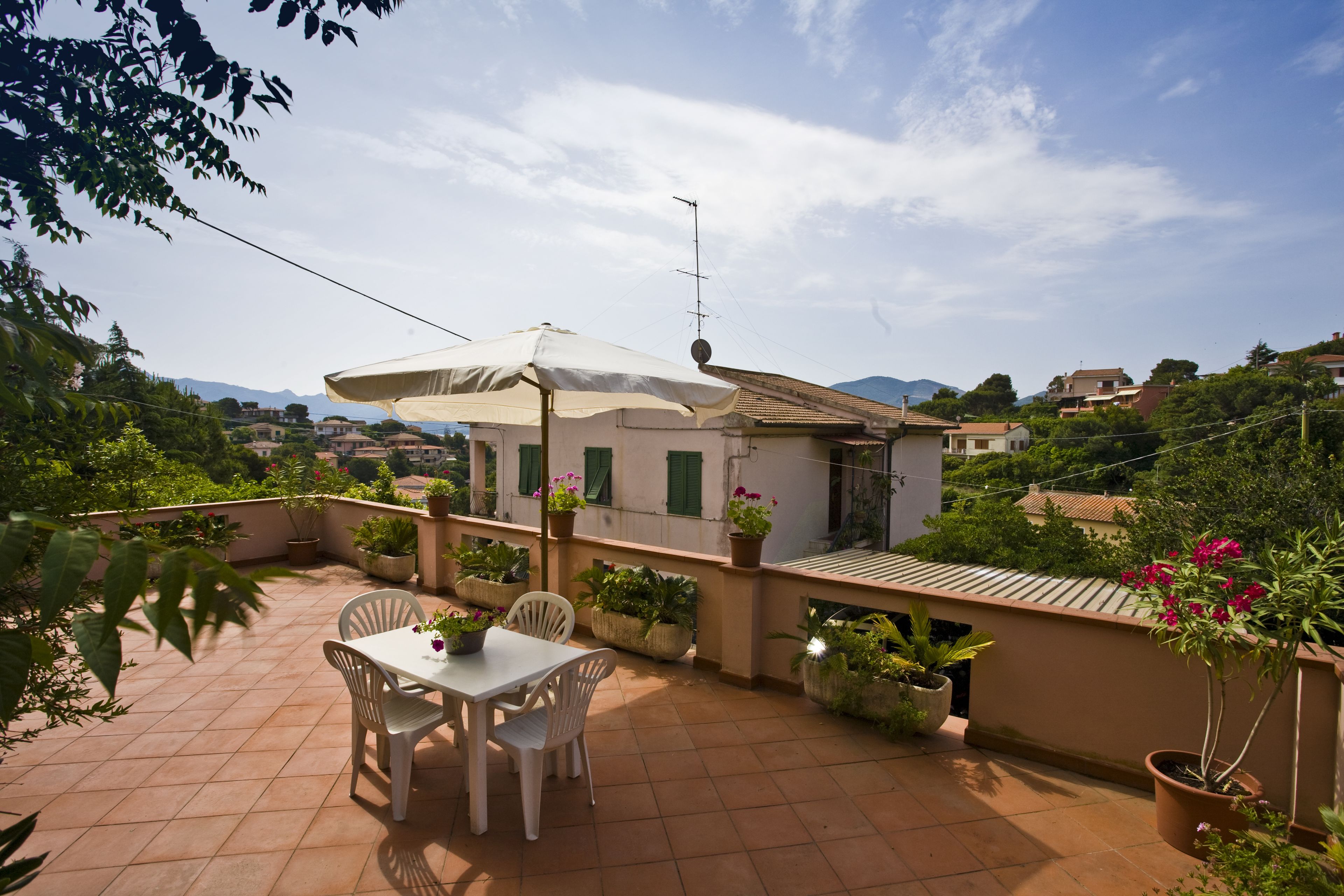 Apartment | Terrace/patio