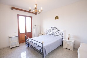 Apartment | 2 bedrooms, cribs/infant beds - Villino Mediterraneo (Portoferraio)