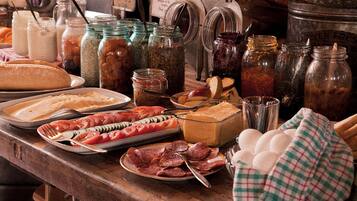 Desayuno buffet (ISK 2700 por persona)