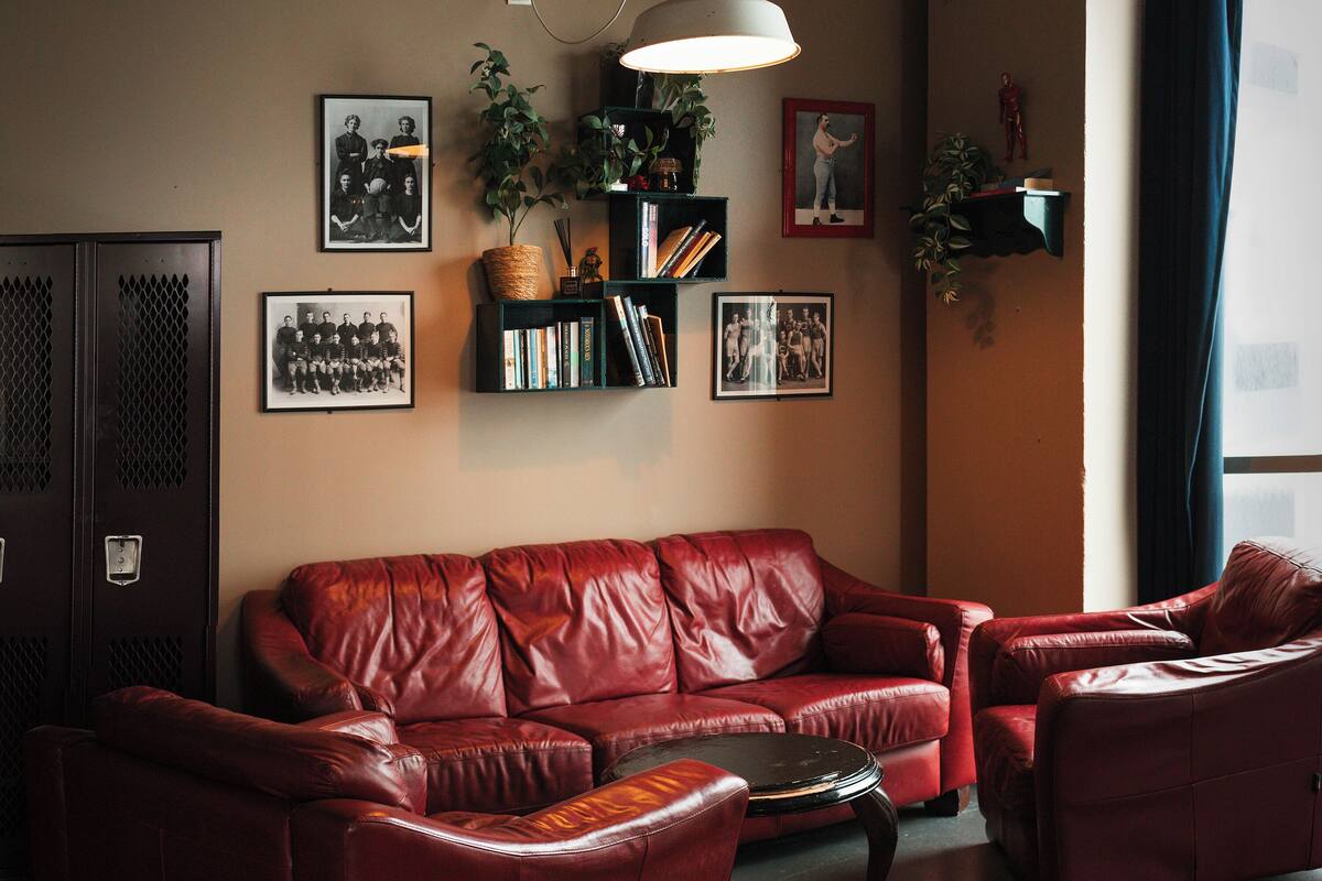 Shared 16 bed Dormitory, Mixed Dorm, Shared Bathroom | Blackout drapes, WiFi (free), individually decorated