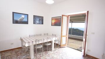 Vila | Área de estar | TV de tela plana