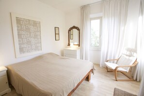 Villa | 4 bedrooms, cribs/infant beds - Villa la Botte (Portoferraio)