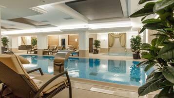 Indoor pool, sun loungers