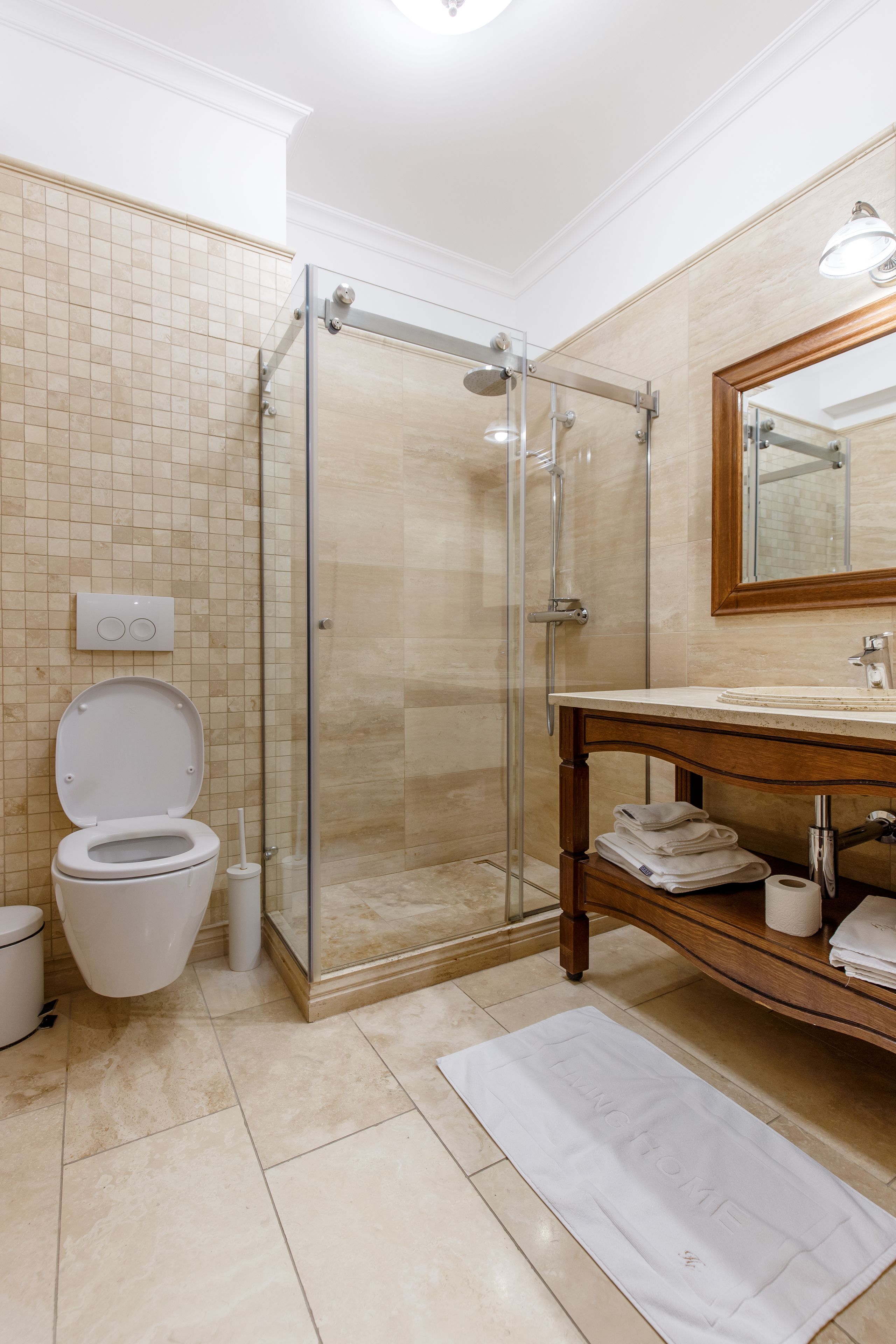 standard twin room | bathroom | shower, free toiletries, hair dryer, bathrobes