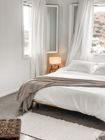 Pino Suite with Sea View | 1 bedroom, premium bedding, minibar, in-room safe