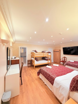 Free WiFi, bed sheets